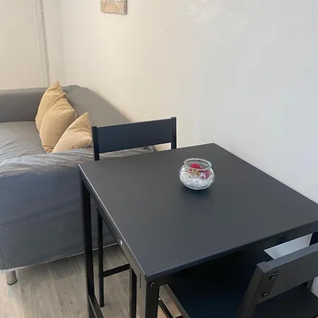 דירה Le Cosy Duplex Avec Jardin A